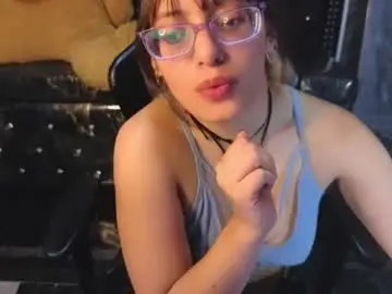 Chaturbate Live Sex of camila1_b_