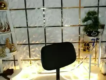 Chaturbate Adult Webcams of fucking_crystal