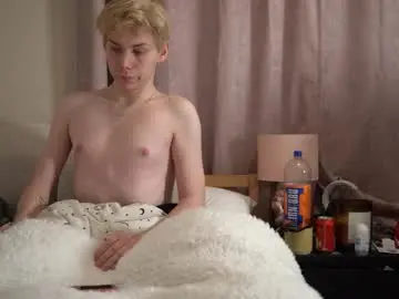 Chaturbate Free Porn Cam of scottish_twink01