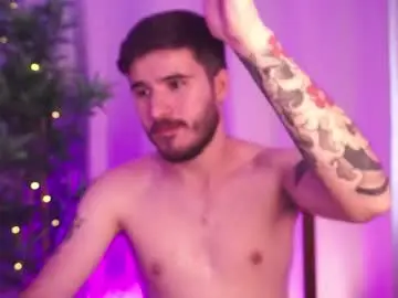 t0ny_wylie from chaturbate