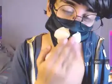 Chaturbate Adult Video Chat of yuniorb