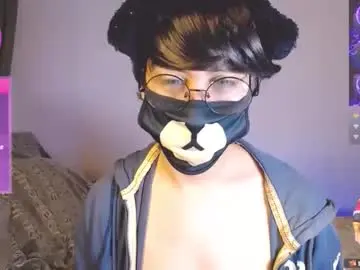 Chaturbate Watch Live Sex Cams of yuniorb