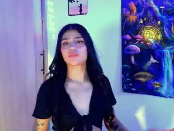 devours_fire from chaturbate