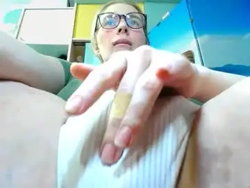 Chaturbate Live Sex Cam of mia_sunnyy