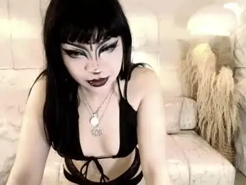 vampkitty_r from chaturbate