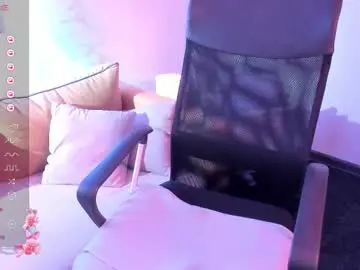 Chaturbate Nude Webcam of haileyfoxy