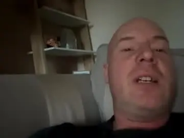 stoodley22 from chaturbate