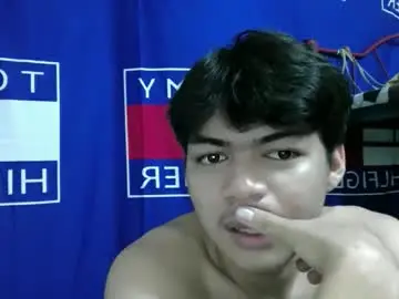 Chaturbate Nude Webcam of midnightasianboytoy