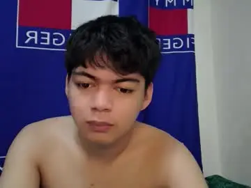 Chaturbate Nude Webcam of midnightasianboytoy