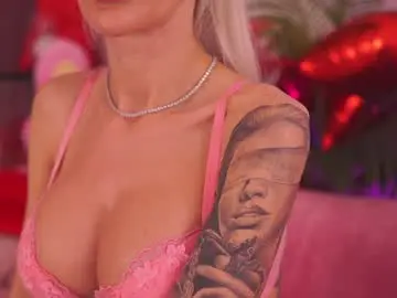 Chaturbate Live Sex Cam of therealfallingangel