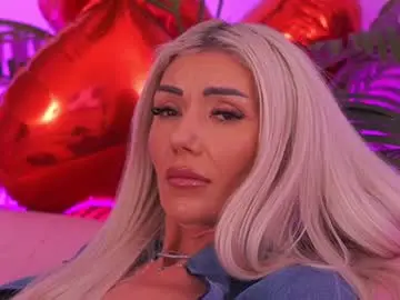 Chaturbate Sex Cam of therealfallingangel