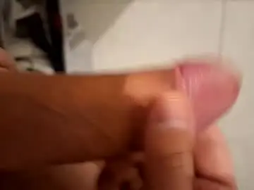 Chaturbate Live Sex Cam of bigboycumming4u