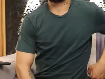 Chaturbate Live Sex Cam of leo_diaz01