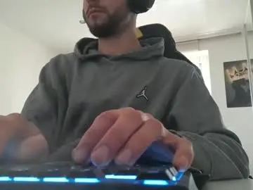 Chaturbate Live Sex Cam of lukasschoetz