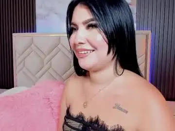 Chaturbate Best live sex cam show of miaafarrel