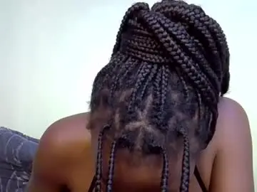 Chaturbate Live Sex Cam of gianna_012