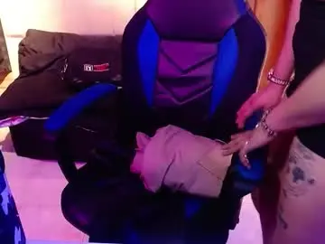 Chaturbate Watch Live Sex Cams of ise_lunny