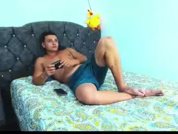 Chaturbate Sex Cam of massimo_salazar