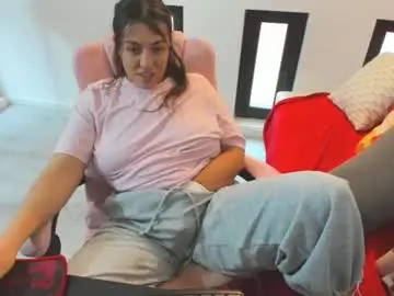 Chaturbate Live Sex Cam of dyanakaylin