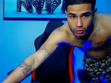 Chaturbate Sex Cam of fabilatindick20