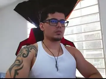 Chaturbate Watch Live Sex Cams of loganandrwz