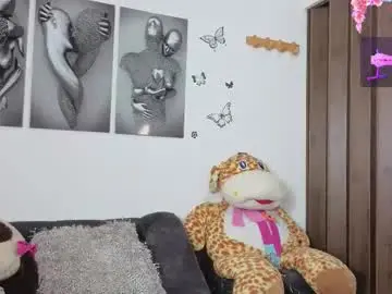 Chaturbate Live Sex of candy_chloe02