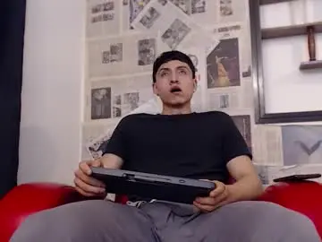 Chaturbate Free Porn Cam of god_of_olympus1