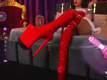 Chaturbate Free Porn Cam of hotdesy_