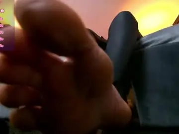 Chaturbate Free Live Porn of hotdesy_