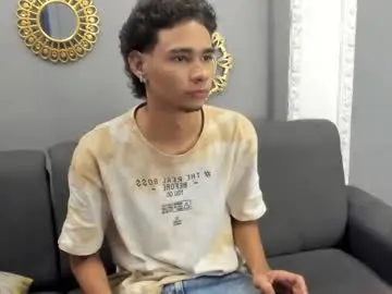 Chaturbate Live Porn of kenix_7