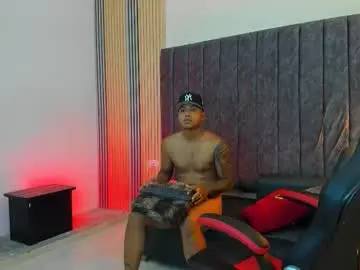 Chaturbate Sex Cam of dominic__brown