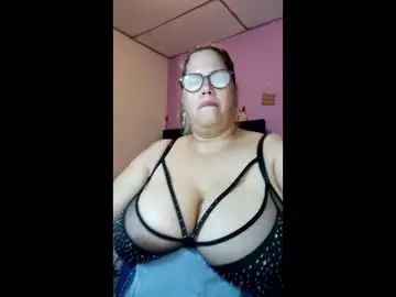 Chaturbate Best live sex cam show of elizabethtaylor1