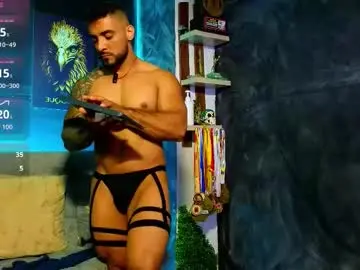 Chaturbate Live Porn of eric_harrison1