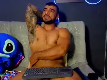 Chaturbate Best live sex cam show of eric_harrison1