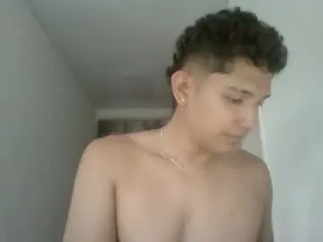 Chaturbate Adult Webcam of junior_osorio_2