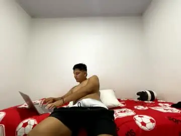 Chaturbate Adult Webcams of junior_osorio_2