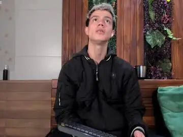 Chaturbate Free Porn Cam of nick_torn