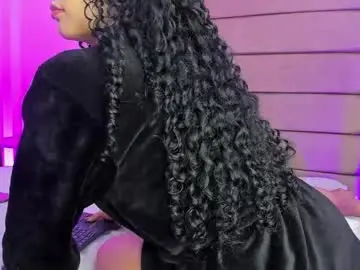 sally_rosses from chaturbate