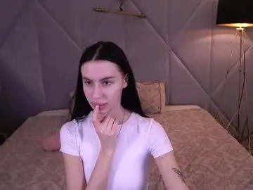 snow_whiteeex from chaturbate