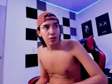 Chaturbate Watch Live Sex Cams of alan_boy01