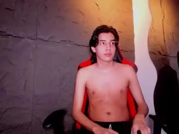 Chaturbate Live Sex of alan_boy01
