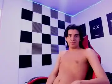 Chaturbate Best live sex cam show of alan_boy01