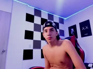 Chaturbate Live Porn of alan_boy01