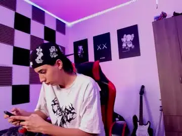 Chaturbate Live Porn of alan_boy01