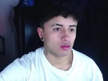 Chaturbate Nude Webcam of boylatin_777