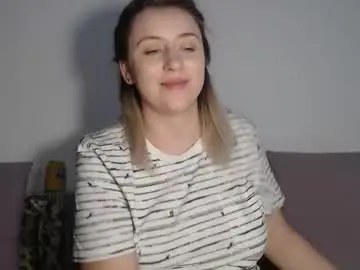 Chaturbate Live Sex Cam of dalyana22