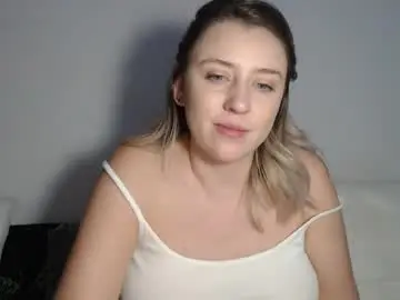 Chaturbate Live Sex Cam of dalyana22