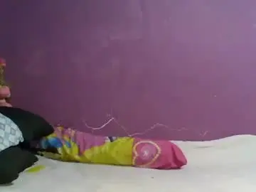 lady_yours69xx from chaturbate