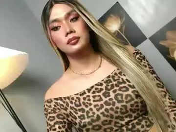 Chaturbate Live Sex Cam of lovers_moon22