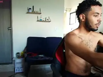 Chaturbate Free Porn Cam of colinlatinbrown